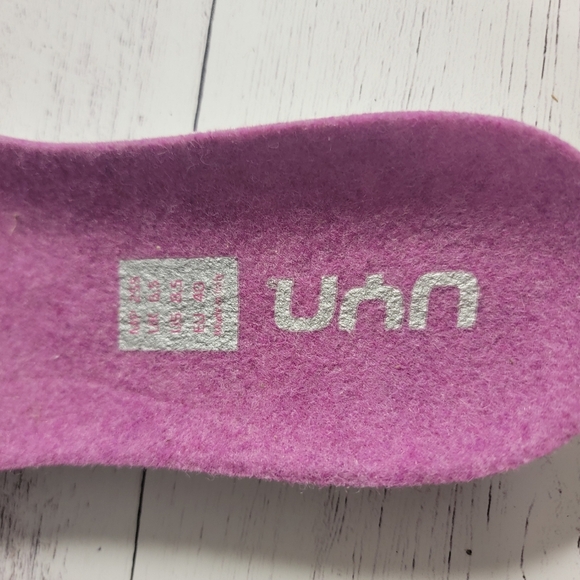 UYN (Unleash Your Nature), Black Knit Trail Sneaker, Size 40 (81/2-9) - Picture 4 of 5